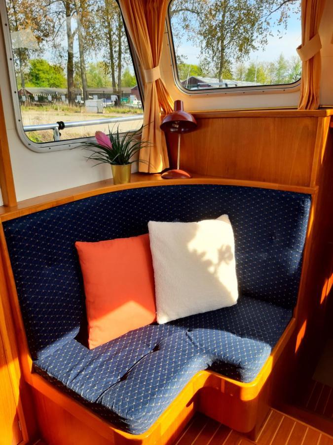 Motor Yacht Amazone Hotel Амстердам Екстериор снимка