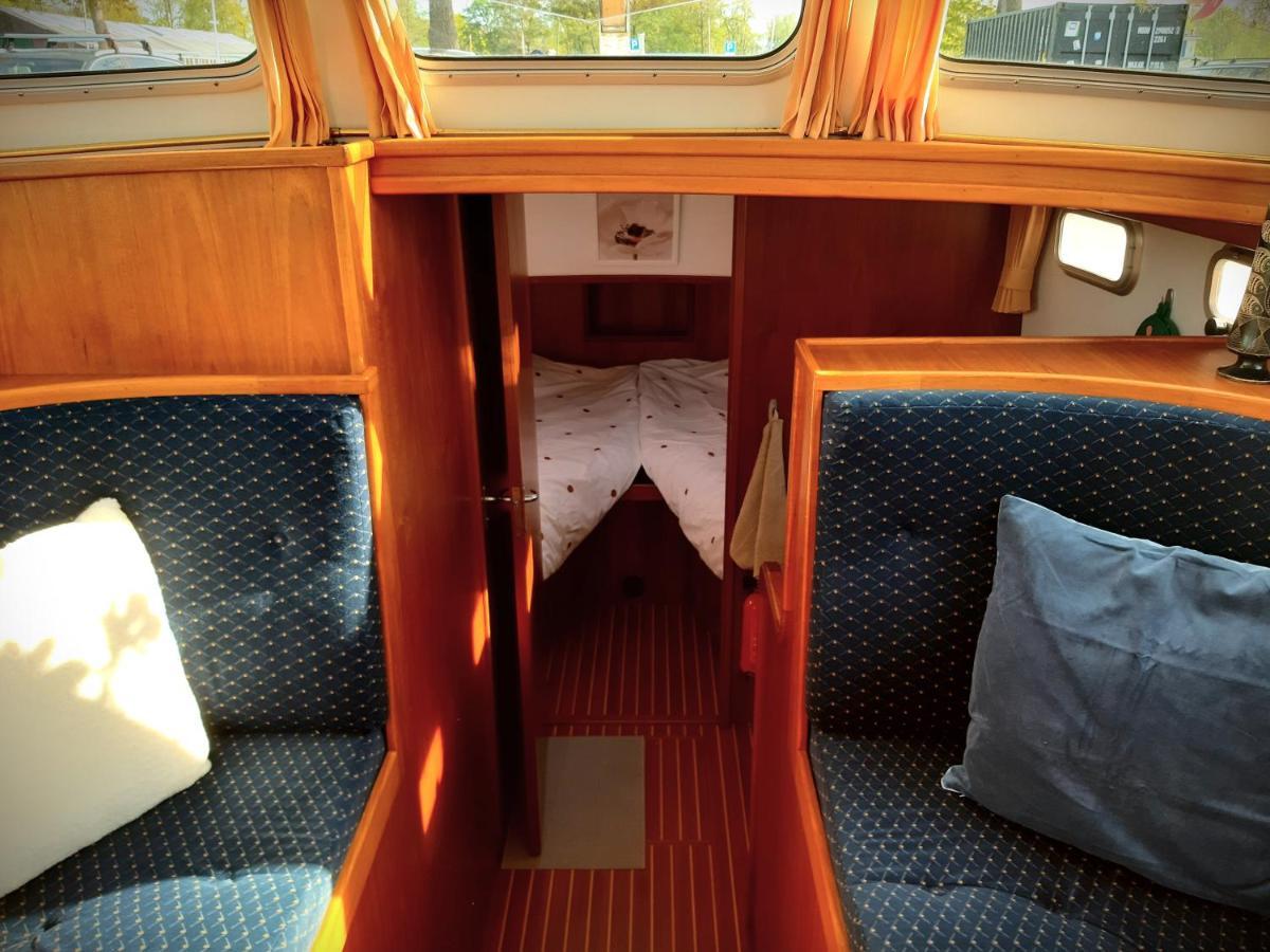 Motor Yacht Amazone Hotel Амстердам Екстериор снимка