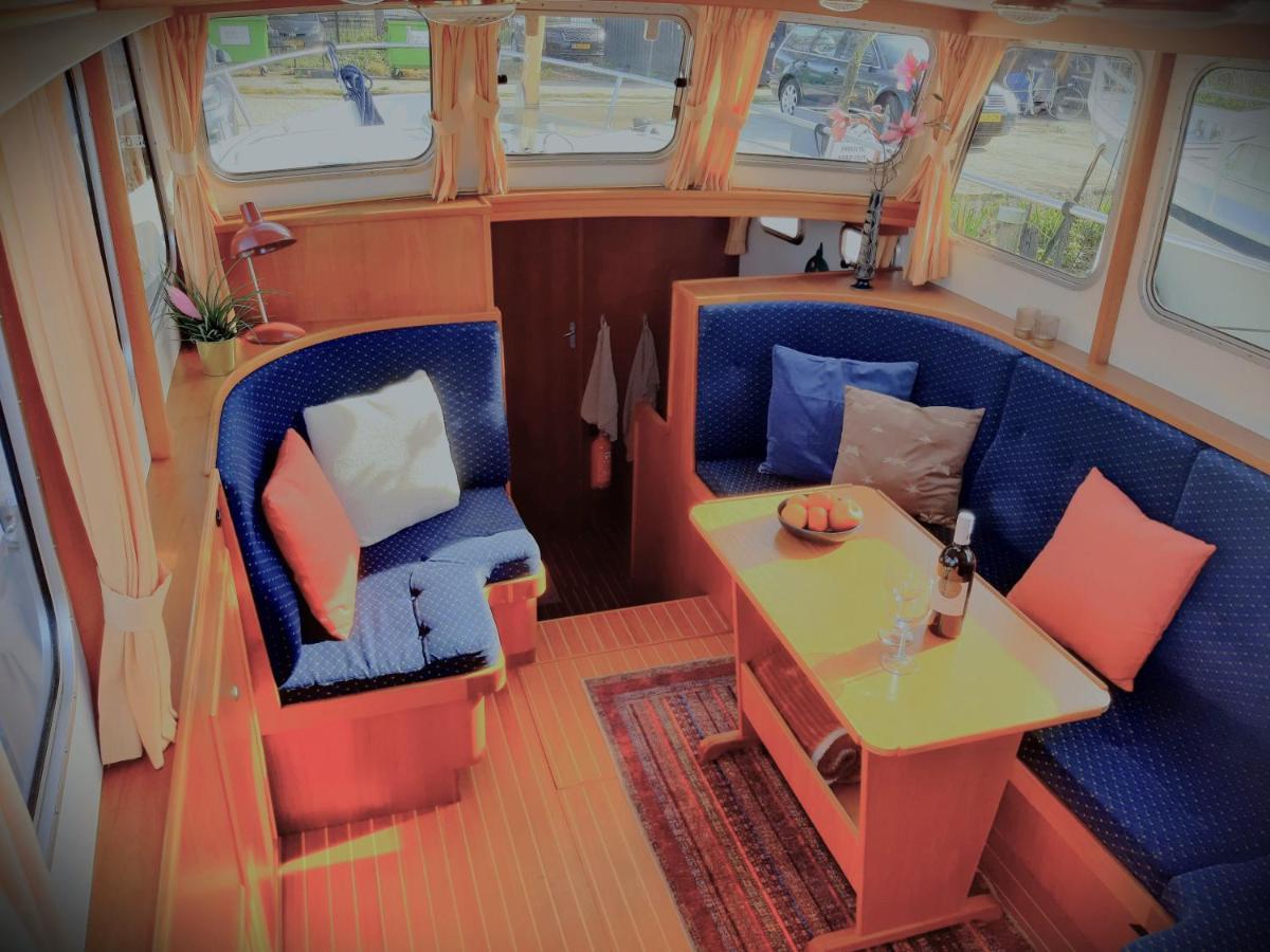 Motor Yacht Amazone Hotel Амстердам Екстериор снимка